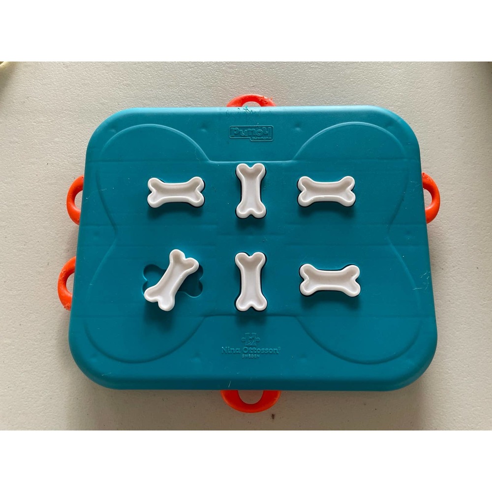 PETS Interactive Treat Puzzle Outward Hound Nina Ottosson Casino Green 12x14 in